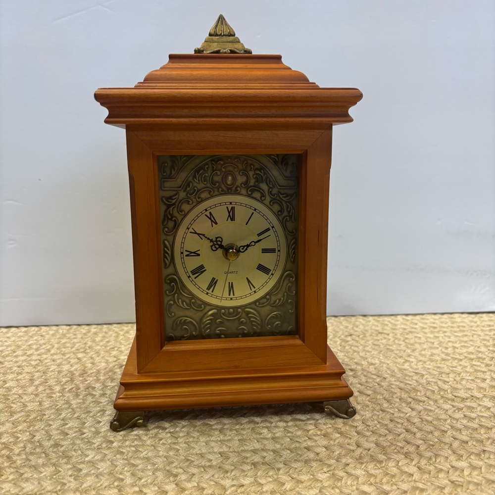 Fourstar Group Gold Filigree Mantle Clock- Quartz- Working 11”